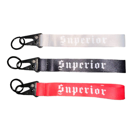 Superior short lanyard